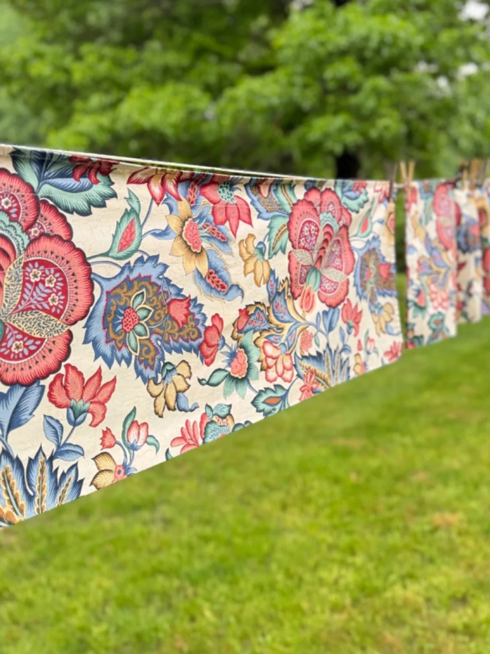 Vintage Waverly Valance Traditional Floral Red White and Blue Reversible Cotton